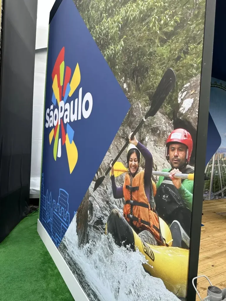 Panneau grand format, stand ville hôte – réalisation AU PRINT DIGITAL, Jeux olympiques Paris 2024