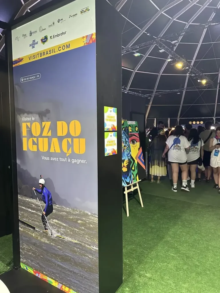 Totem photo grand format – réalisation AU PRINT DIGITAL, Jeux olympiques Paris 2024
