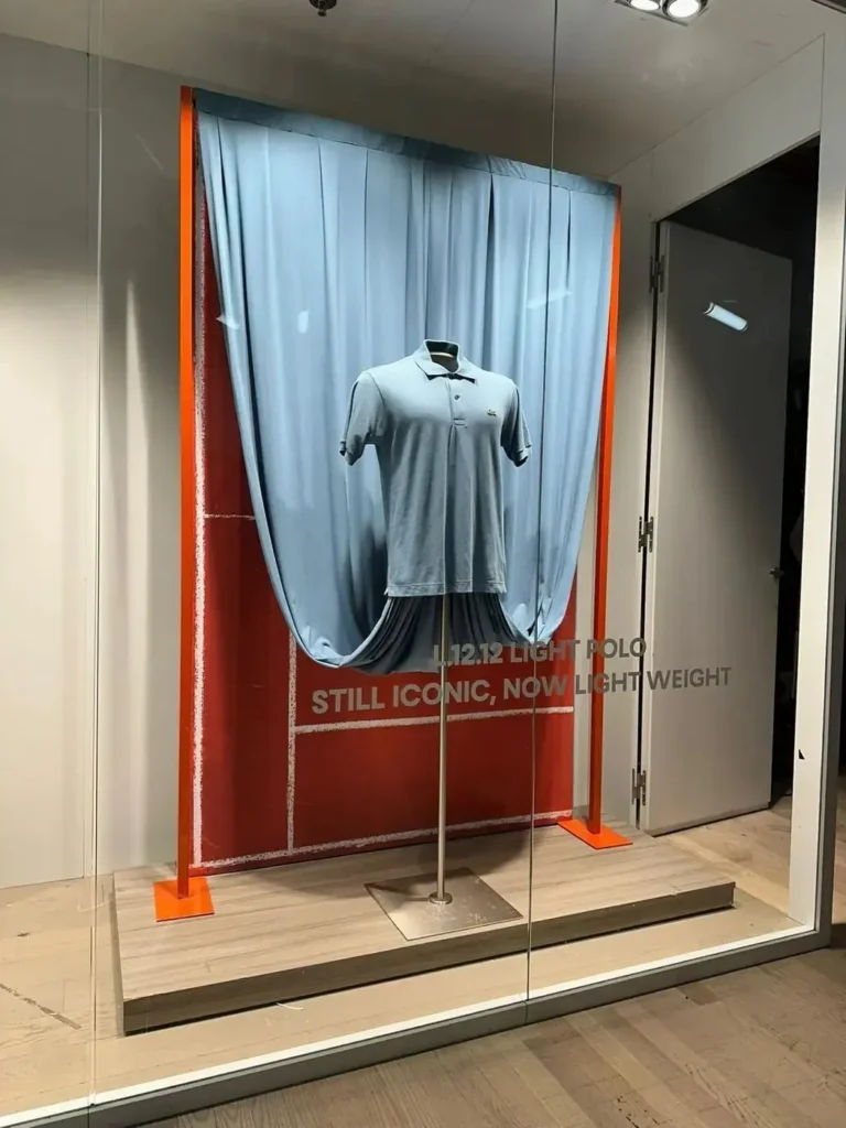 Vitrine prêt-à-porter – réalisation AU PRINT DIGITAL, Paris